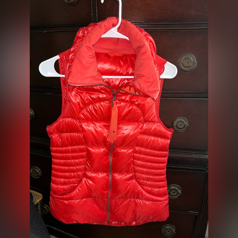 Lululemon puffer vest